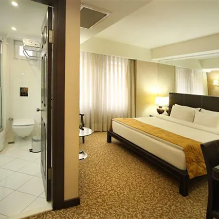 Cartoon Hotel 4*