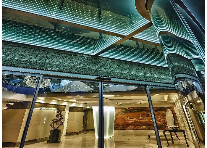 Cartoon מלון איסטמבול