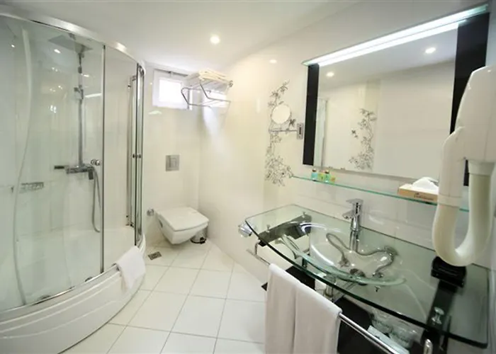 Отель Cartoon Стамбул