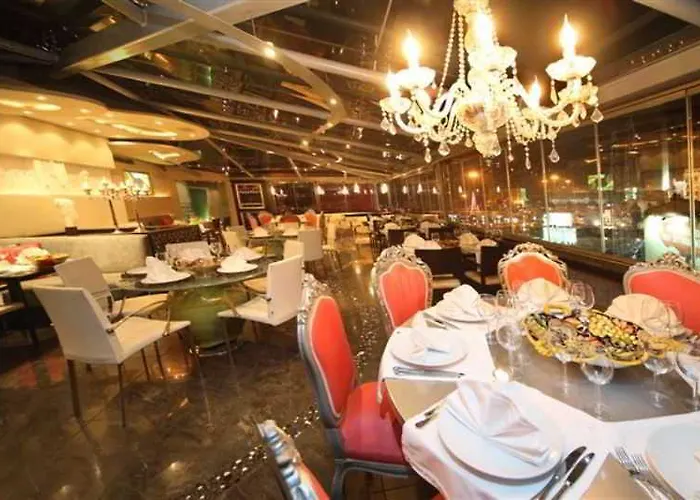 Cartoon מלון איסטמבול