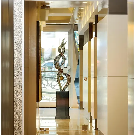 Hotel Cartoon 4*