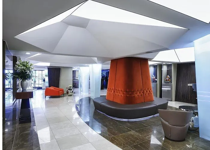 Cartoon מלון איסטמבול